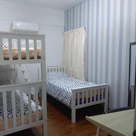 3Rooms 10Pax Mc 5 Star Hotel Sofa&Bed Mrt Mcd Axiata Seri Kembangan Εξωτερικό φωτογραφία